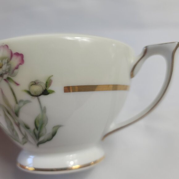 Mikado Harmony Sugar Bowl with Lid Cream Rim Pink Floral Center - Picture 11 of 15